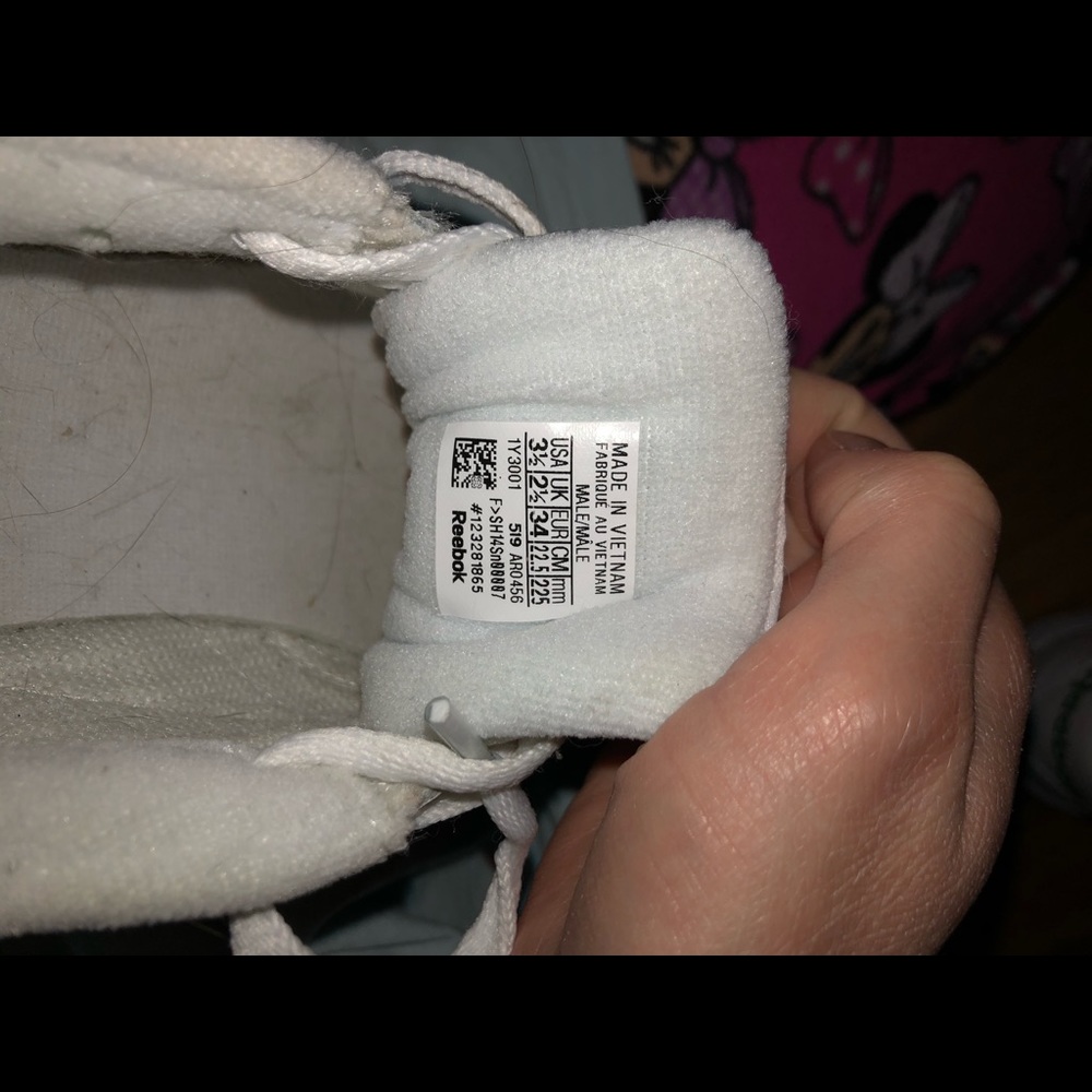 Reebok Classics - Picture 2 of 2